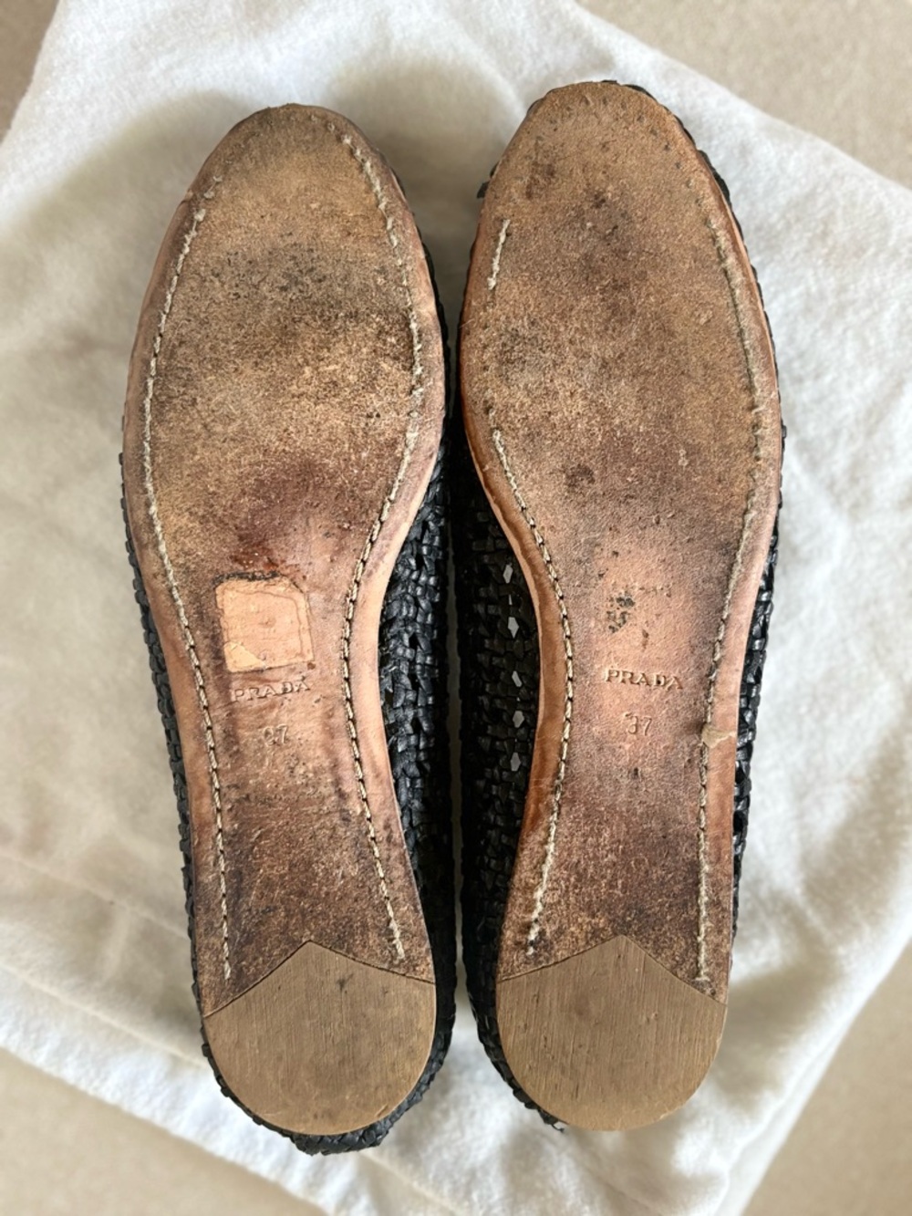Prada Black Woven Leather Ballet Flats with Gold Insole - Picture 6 of 8